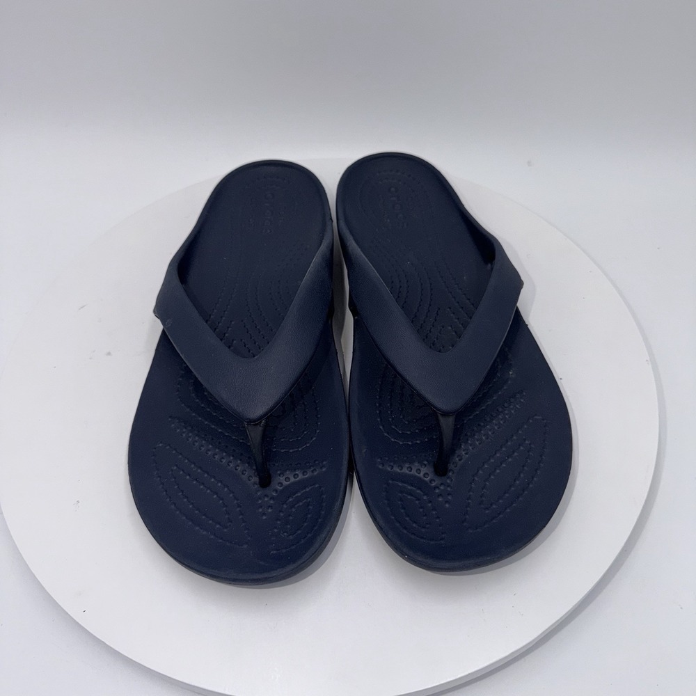 Women's Crocs Iconic Comfort Kadee II Navy Blue Beach Summer Flip Flops Size 8 - Picture 3 of 8